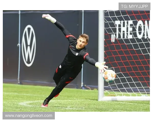 RB莱比锡正式宣布签约新援目标锁定未来赛季阵容优化